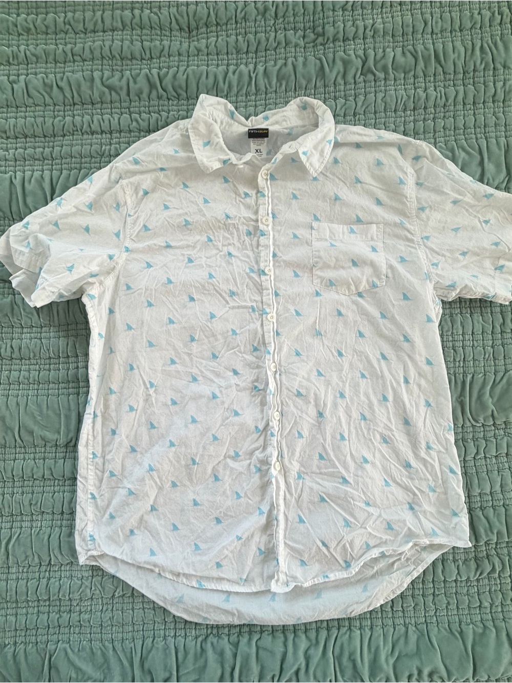 Fifth Sun White Button-Down Shirt with Light Blue Triangle Print